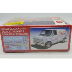 Maquette 1/25 Ford Van AMT 1173M 